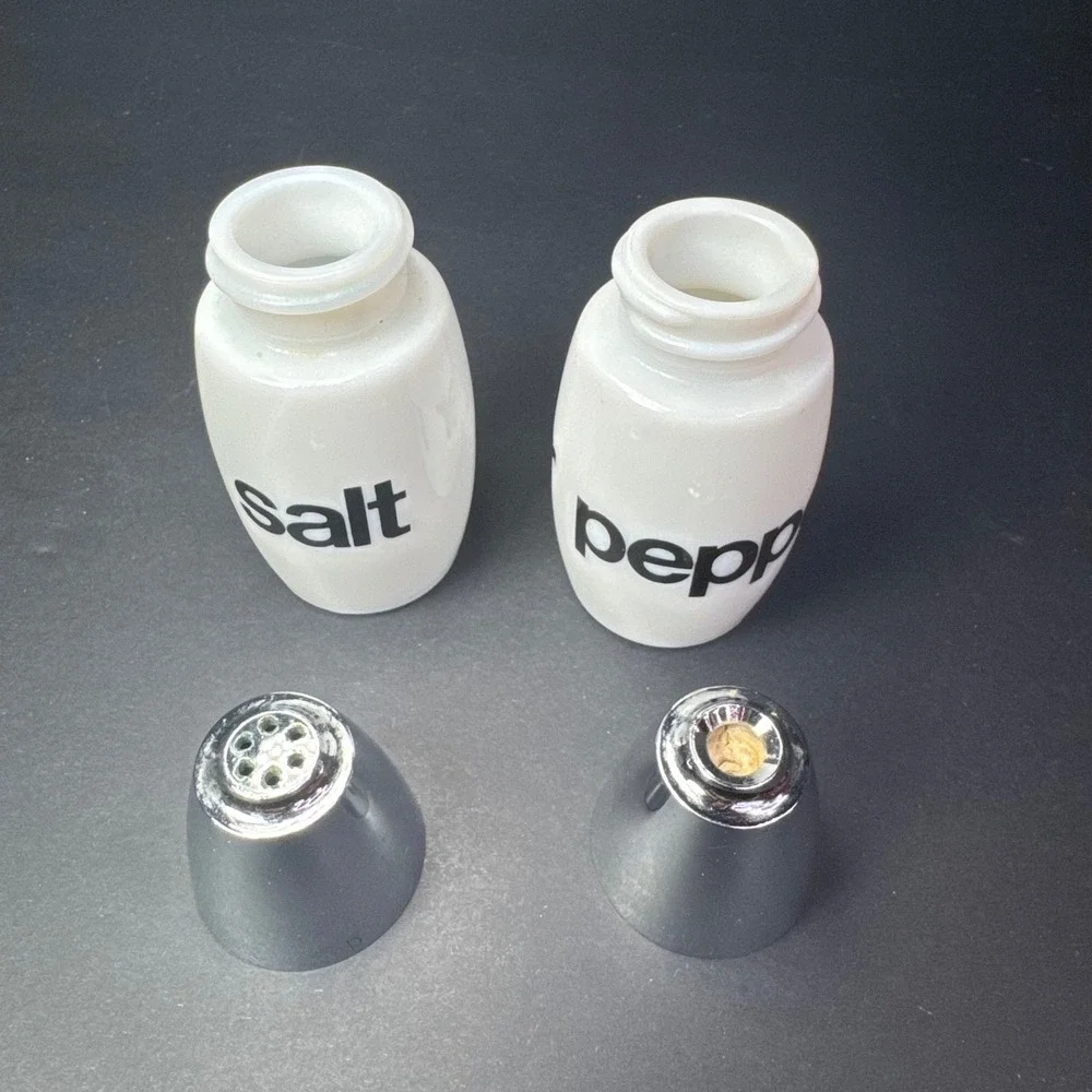 Gemco Vintage‎ White Ceramic Salt Pepper Shakers Chrome Tops Mid Century Modern